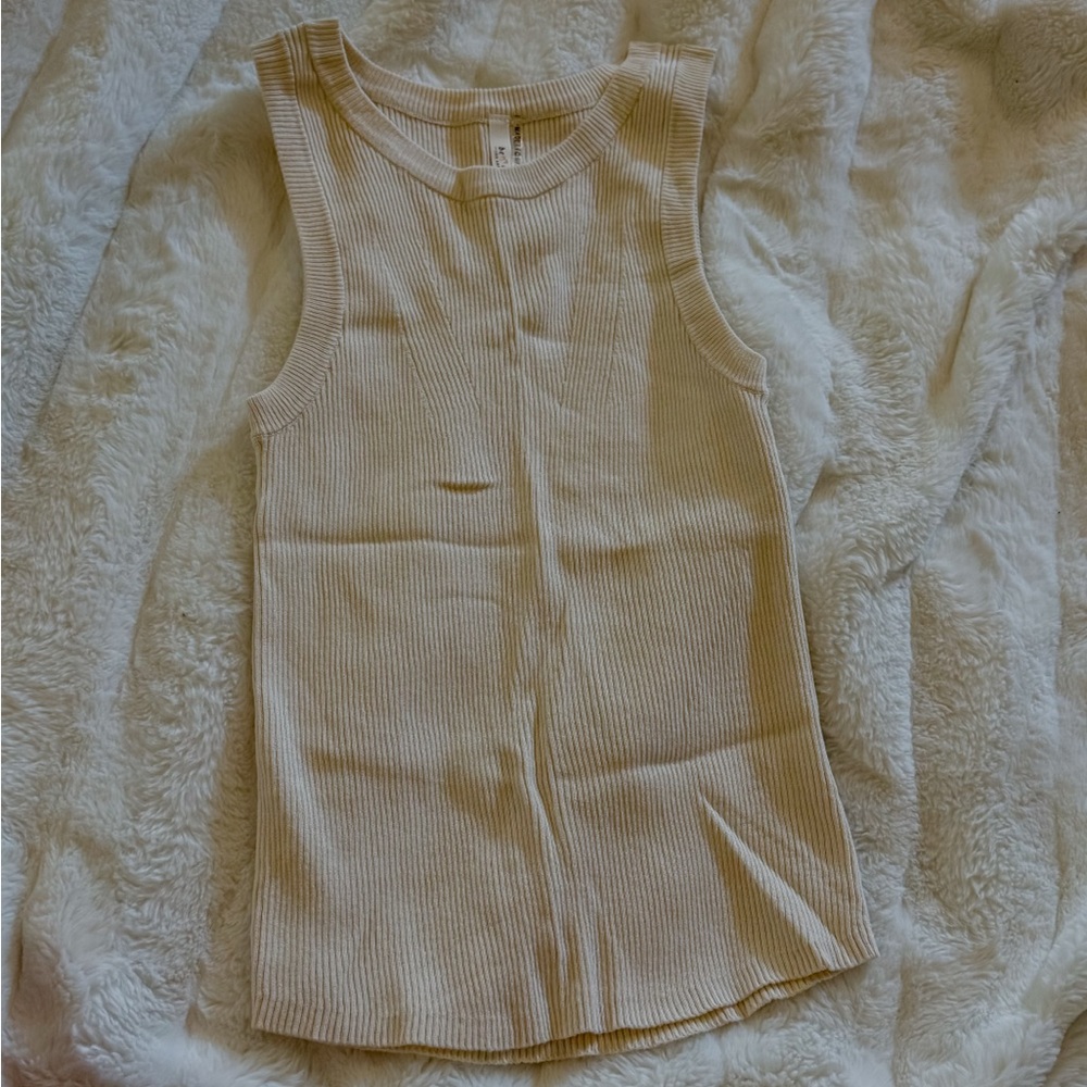 BE COOL Cream Ribbed Tank - Picture 2 of 6